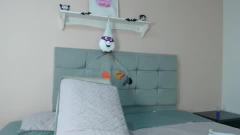 wanda online show from 10-25-25, 05:48