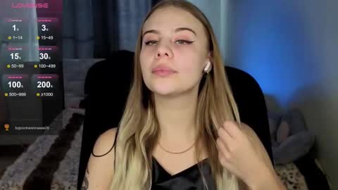 Snapshot of _wednesday_addams_ chatting on 09-25-25, 07:56 Vera online show from 09-25-25, 07:56