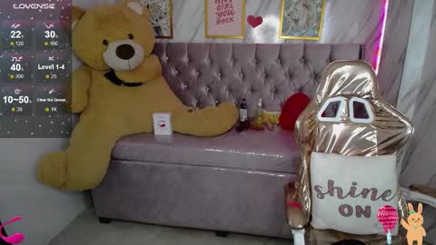 Snapshot of _wendy_b chatting on 02-27-25, 08:09 wendy online show from 02-27-25, 08:09