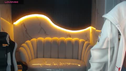 Snapshot of _wendy_b chatting on 10-11-25, 03:28 wendy online show from 10-11-25, 03:28