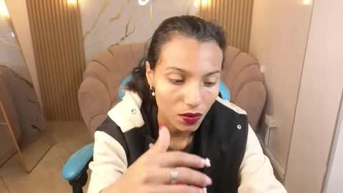 Snapshot of _wendy_b chatting on 11-22-25, 03:05 wendy online show from 11-22-25, 03:05