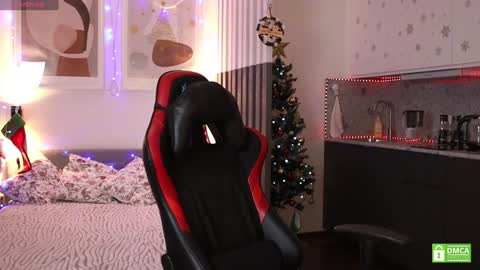 Kristina online show from 12-18-24, 01:34