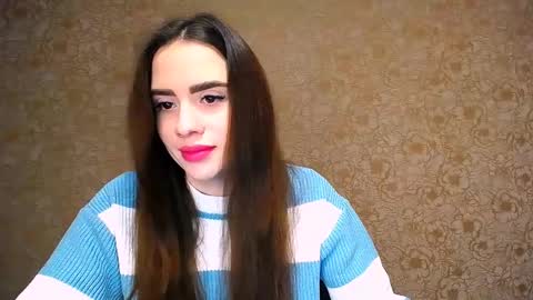 Snapshot of _your_fantasy_girl chatting on 01-28-25, 05:35 Alisa online show from 01-28-25, 05:35