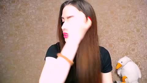 Snapshot of _your_fantasy_girl chatting on 02-19-25, 01:06 Alisa online show from 02-19-25, 01:06