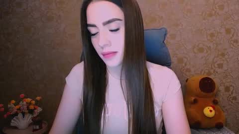 Snapshot of _your_fantasy_girl chatting on 09-14-25, 01:43 Alisa online show from 09-14-25, 01:43