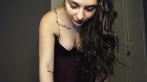 Snapshot of _your_love chatting on 12-24-24, 10:06 Niki online show from 12-24-24, 10:06