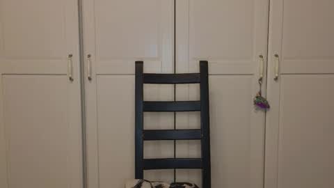 Snapshot of _your_love chatting on 10-29-25, 10:55 Niki online show from 10-29-25, 10:55