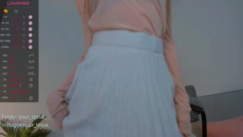 Tessa -  online show from 02-11-25, 12:27