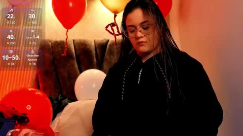 zoe online show from 02-15-26, 12:36