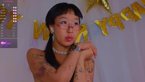 Snapshot of a1ly chatting on 12-03-25, 03:32 Ally online show from 12-03-25, 03:32