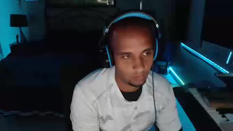 a4orce online show from 10-16-25, 03:51