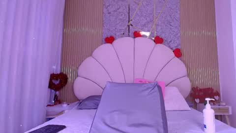 Aisha online show from 02-09-26, 11:58