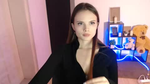 Snapshot of a_ariella_ chatting on 11-05-25, 01:33 a_ariella_ online show from 11-05-25, 01:33