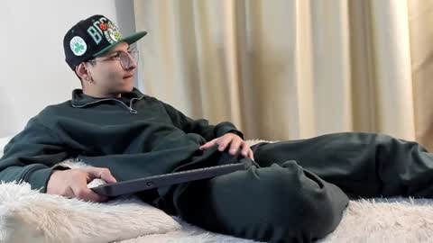 alejo online show from 12-14-24, 04:12