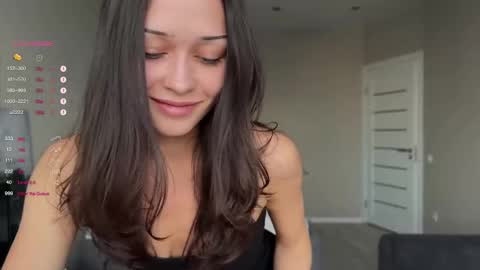 Mila and Jess online show from 10-18-25, 11:44