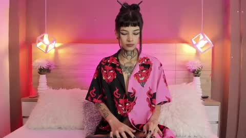 Luni  online show from 11-07-25, 01:55