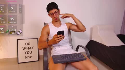 Axel online show from 11-21-25, 03:05