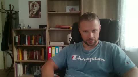 Snapshot of aaaandzzz chatting on 09-12-25, 04:40 Long distance cumshot online show from 09-12-25, 04:40