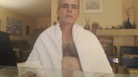 Snapshot of aalex1717 chatting on 10-26-25, 05:13 Aalex1717 online show from 10-26-25, 05:13