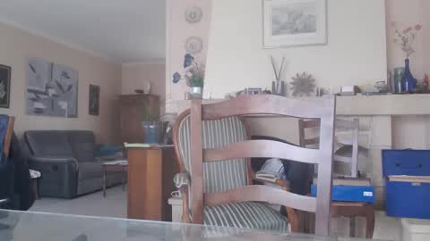 Snapshot of aalex1717 chatting on 10-27-25, 09:57 Aalex1717 online show from 10-27-25, 09:57