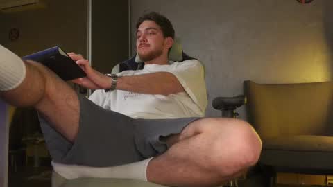 Alex online show from 10-31-25, 09:05