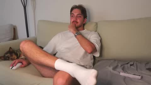 Snapshot of aalexxxxxx chatting on 02-16-26, 01:46 Alex online show from 02-16-26, 01:46