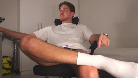 Snapshot of aalexxxxxx chatting on 02-28-26, 02:01 Alex online show from 02-28-26, 02:01