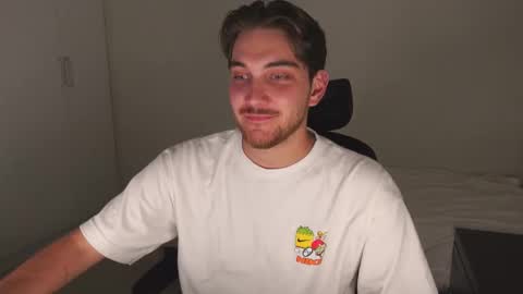 Snapshot of aalexxxxxx chatting on 03-15-26, 01:33 Alex online show from 03-15-26, 01:33