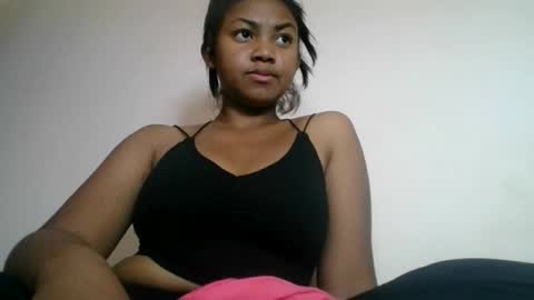 aariciah online show from 11-30-25, 08:51