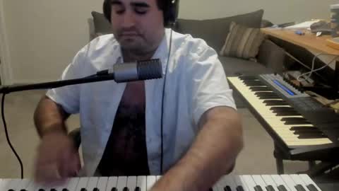 Snapshot of aaroleplayer chatting on 10-08-25, 12:52 Aaron online show from 10-08-25, 12:52