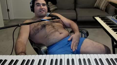 Snapshot of aaroleplayer chatting on 11-14-25, 01:04 Aaron online show from 11-14-25, 01:04