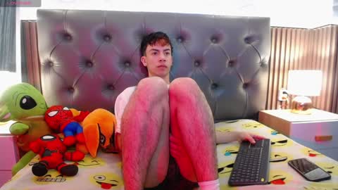Aaron online show from 02-06-25, 02:58