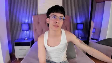 Aaron online show from 10-13-25, 02:06