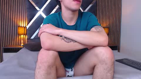 Aaron online show from 10-20-25, 04:51