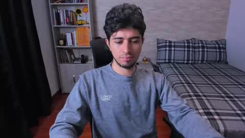 Aaron online show from 11-16-25, 05:18