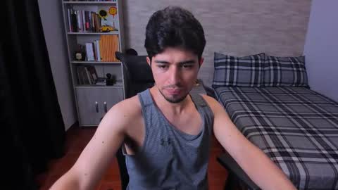 Aaron online show from 11-18-25, 08:35