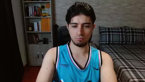 Snapshot of aaron_paul_ chatting on 01-31-26, 08:29 Aaron online show from 01-31-26, 08:29