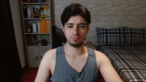 Snapshot of aaron_paul_ chatting on 02-02-26, 06:28 Aaron online show from 02-02-26, 06:28