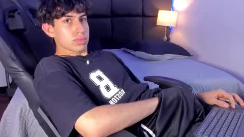 Aron online show from 10-07-25, 06:27