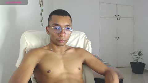 Heyy my name is Aaron online show from 01-20-25, 06:43