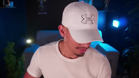 AARON  online show from 11-16-25, 10:54