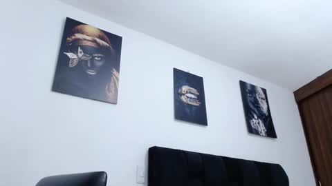 Snapshot of aaronteylor chatting on 12-04-24, 10:51 aaronteylor online show from 12-04-24, 10:51