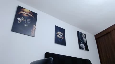 Snapshot of aaronteylor chatting on 12-08-24, 10:08 aaronteylor online show from 12-08-24, 10:08