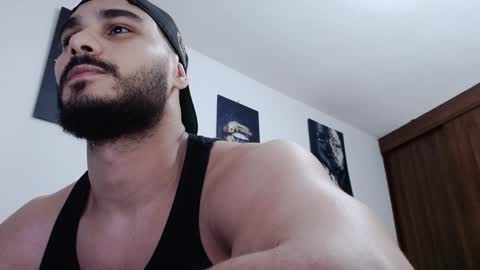 Snapshot of aaronteylor chatting on 12-08-24, 02:19 aaronteylor online show from 12-08-24, 02:19