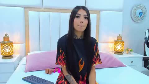 Snapshot of abannyrogers chatting on 04-14-26, 12:33 Abanny Rogers online show from 04-14-26, 12:33