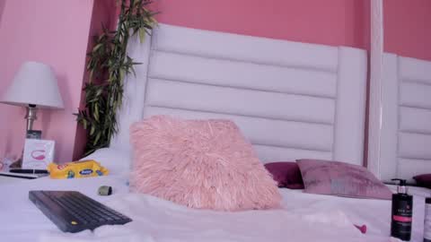 abbey_walker online show from 12-30-24, 11:04