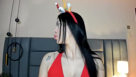 Abbie Joness online show from 12-20-25, 12:01