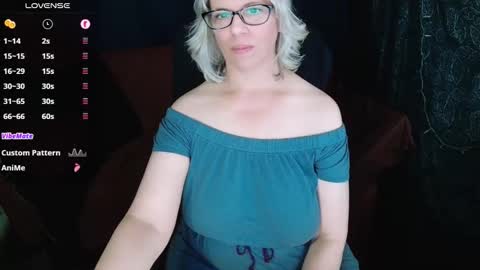 AbbiNatural online show from 10-11-25, 07:34