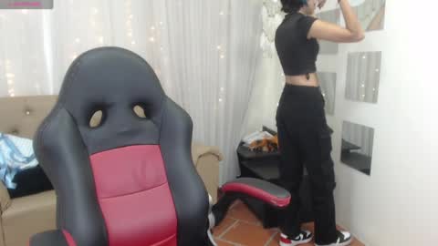 Snapshot of abbiross chatting on 12-11-24, 07:14 Abbi online show from 12-11-24, 07:14