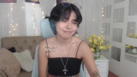 Snapshot of abbiross chatting on 01-15-25, 06:40 Abbi online show from 01-15-25, 06:40